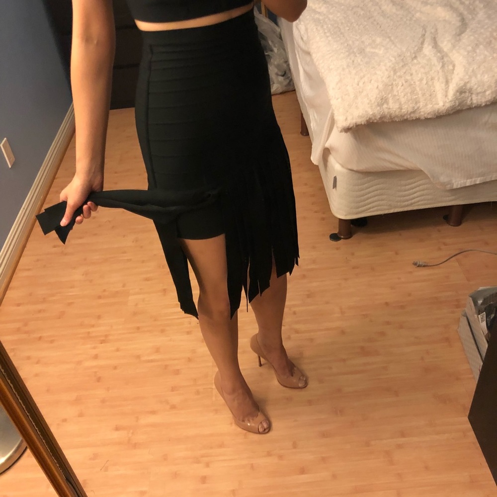 ❌❌SOLD❌❌New Herve Leger Fringe Skirt Black Sz S